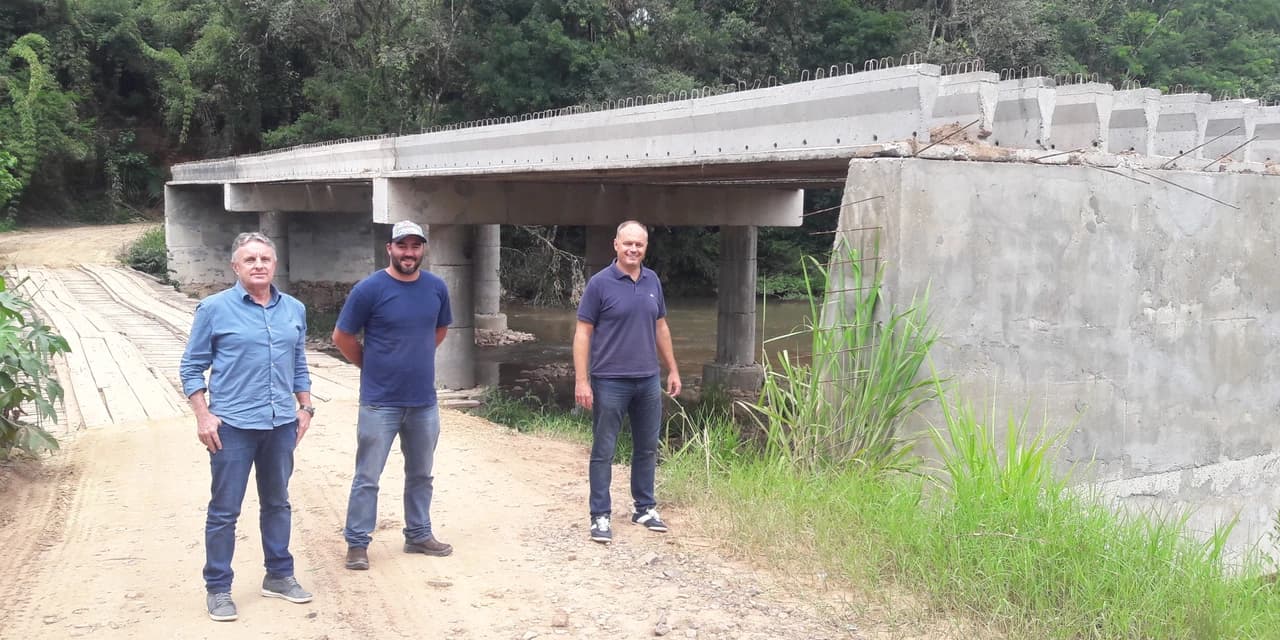 Obras da ponte de concreto em Jaciaba seguem em andamento