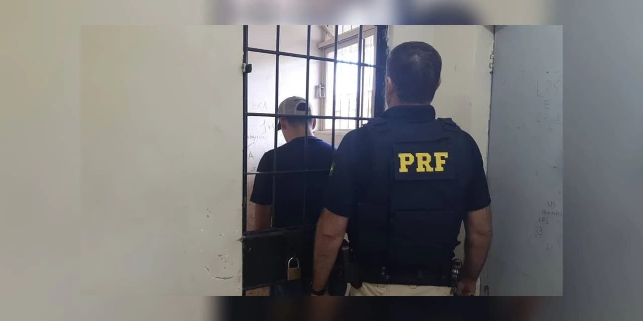PRF realiza prisão em flagrante de condutor embriagado envolvido em acidente na BR 277
