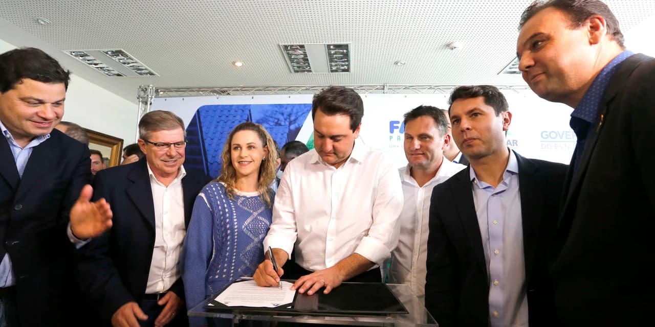 Governador libera construção de 872 casas populares em 15 municípios