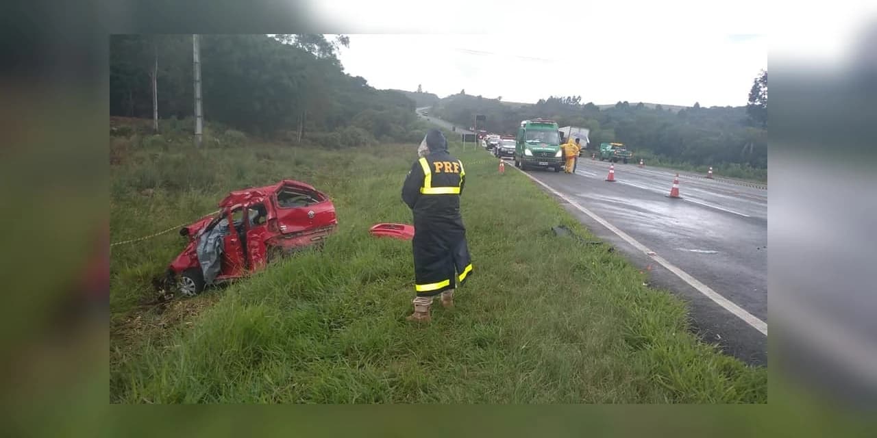 Na Br- 373 em Imbituva homem de 63 anos morre após veículo bater em caminhão
