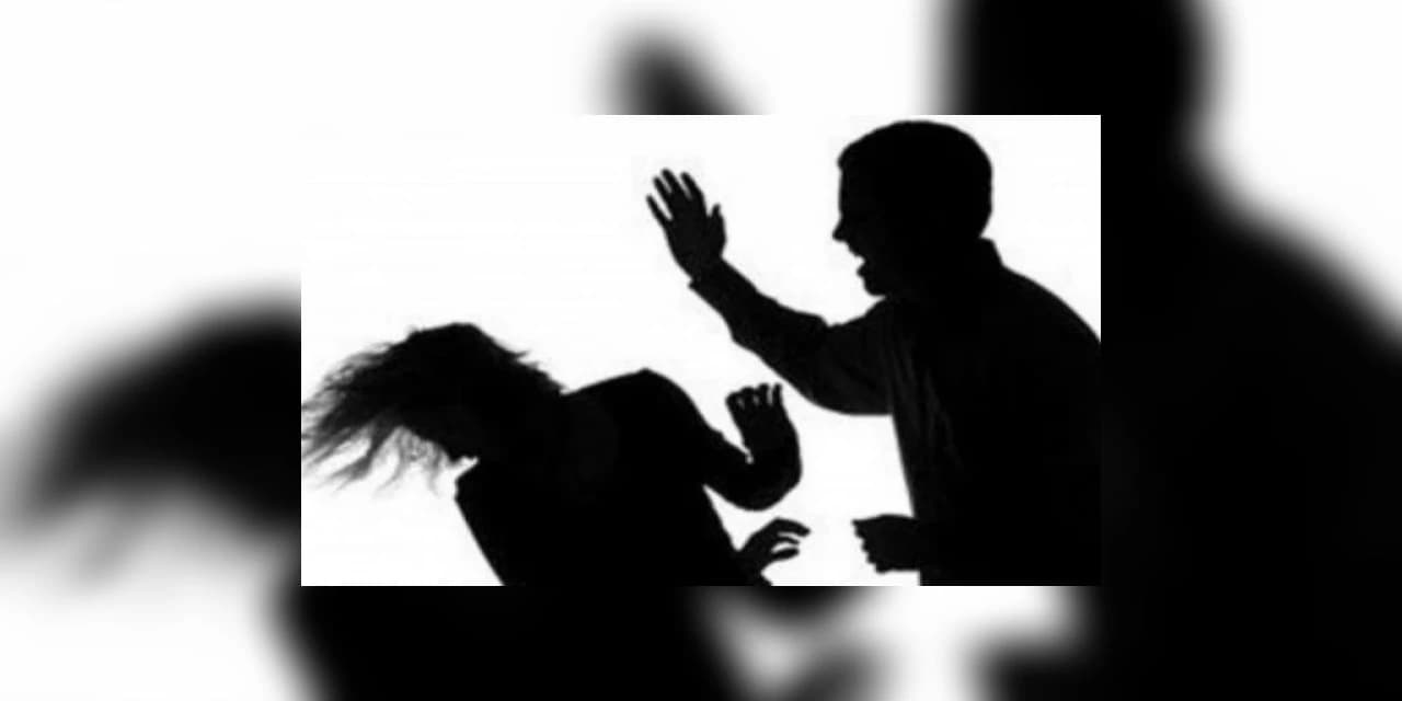 Com ciúmes homem agride a esposa por ela ter dançado com outra mulher