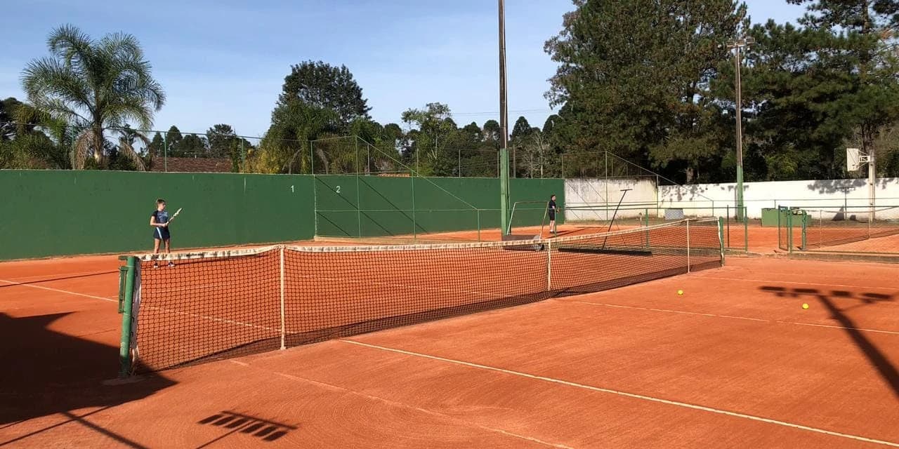 Etapa de circuito de tênis em Prudentópolis teve campeões e finalistas do município