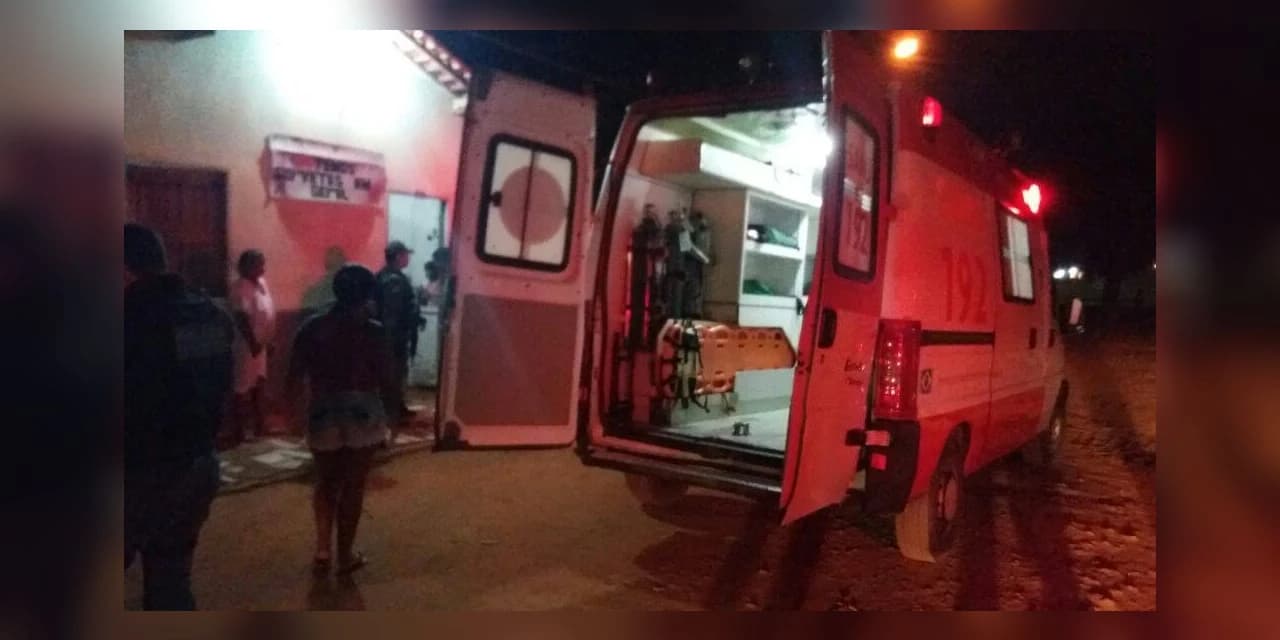 Homem tem ânus colado pelos amigos em Cianorte