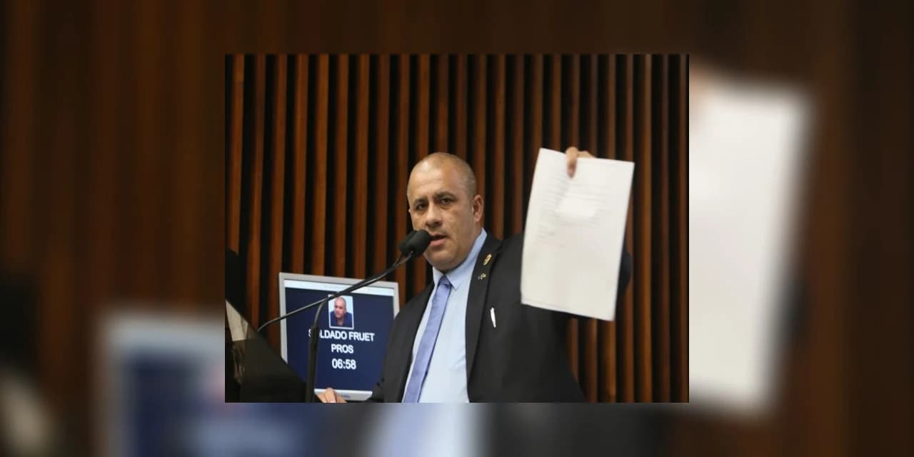 Projeto de lei responsabiliza pais e alunos por violência nas escolas