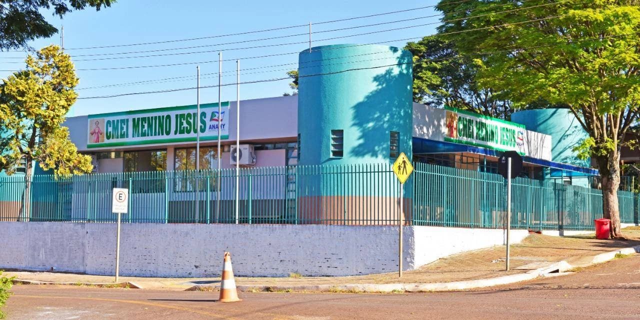 Prefeito de Anahy vende carro oficial para reforma de CMEI