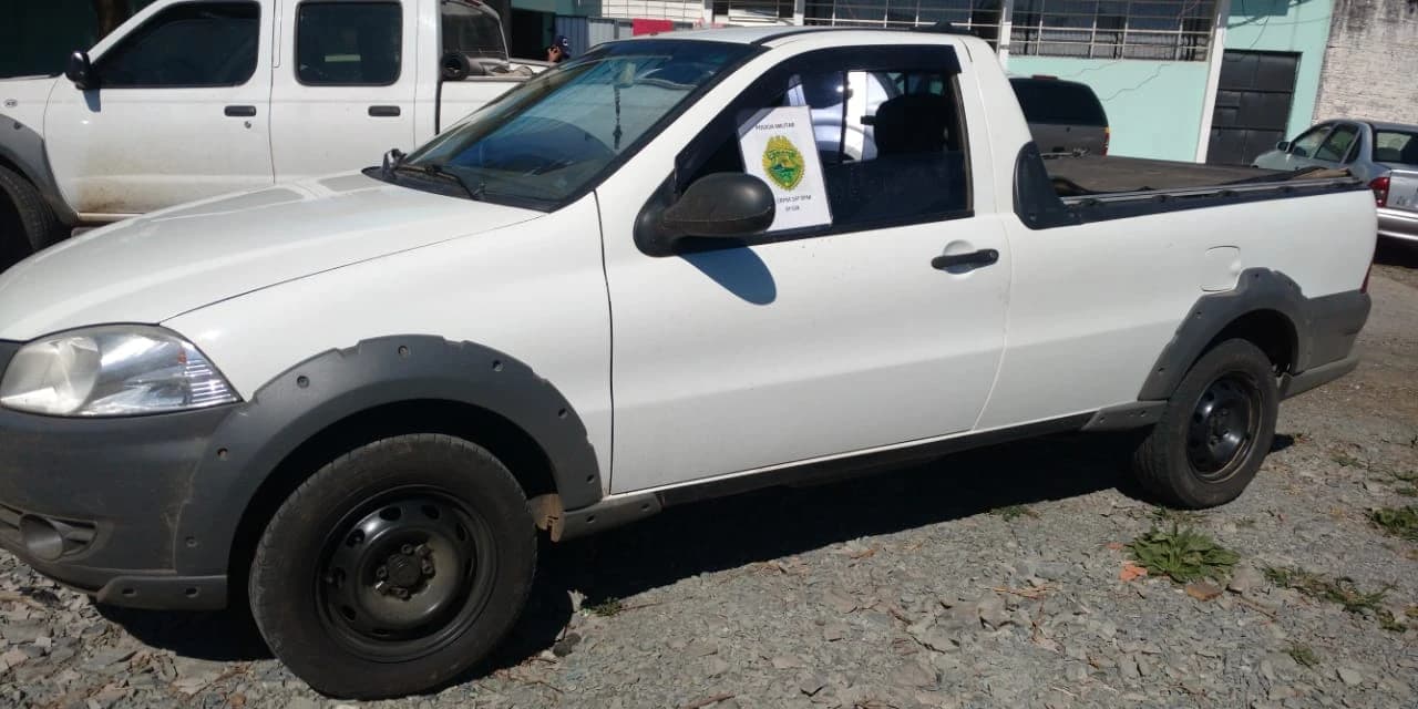 Veículo usado em assalto é encontrado abandonado em Prudentópolis