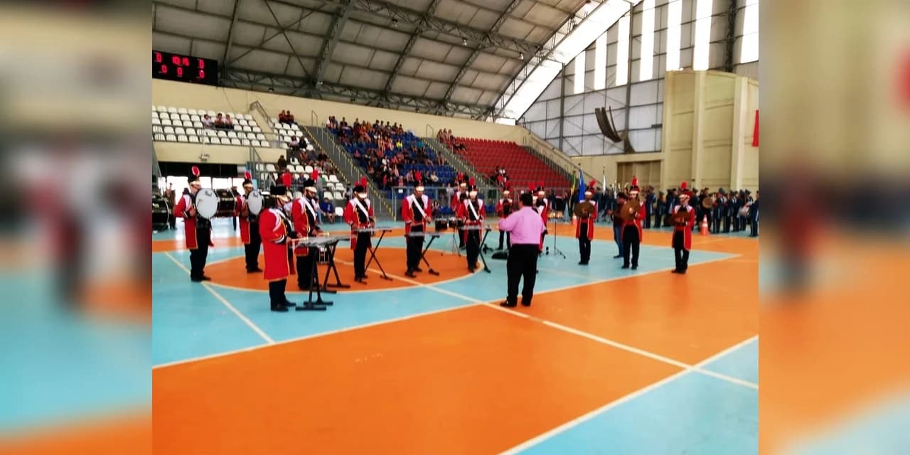 FANBACAP dá show e conquista o hexacampeonato paranaense de fanfarras e bandas
