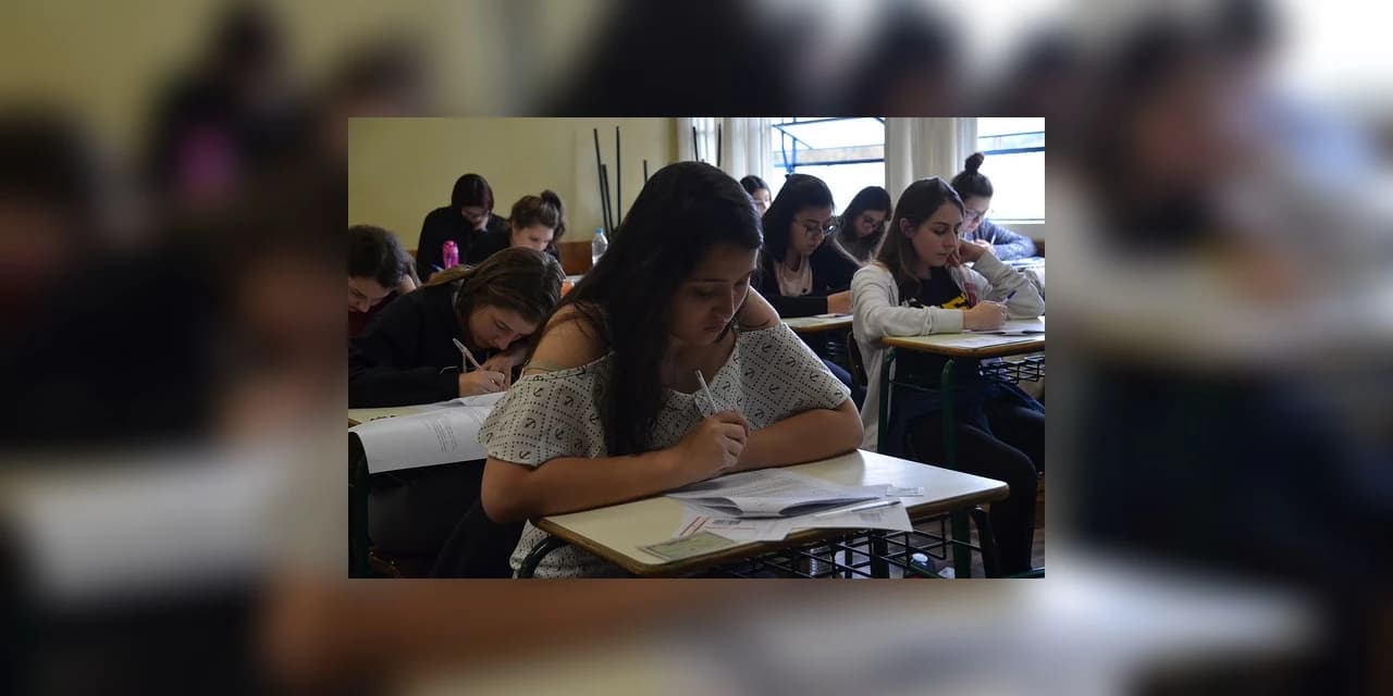 Vestibular da Unicentro teve a participação de alunos de todo o Brasil