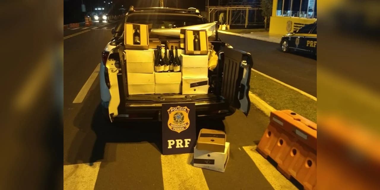 PRF apreende grande quantidade de bebidas, na região de Irati bebidas eram transportadas em veículo locado