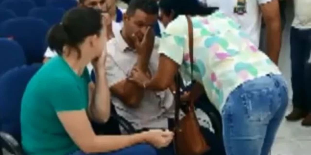 Prefeito é cassado suspeito de omissão e negligência em possível esquema de desvio de dinheiro