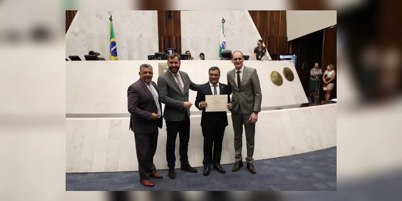 Assembleia homenageia equipe que fez o primeiro transplante de pulmão do Paraná