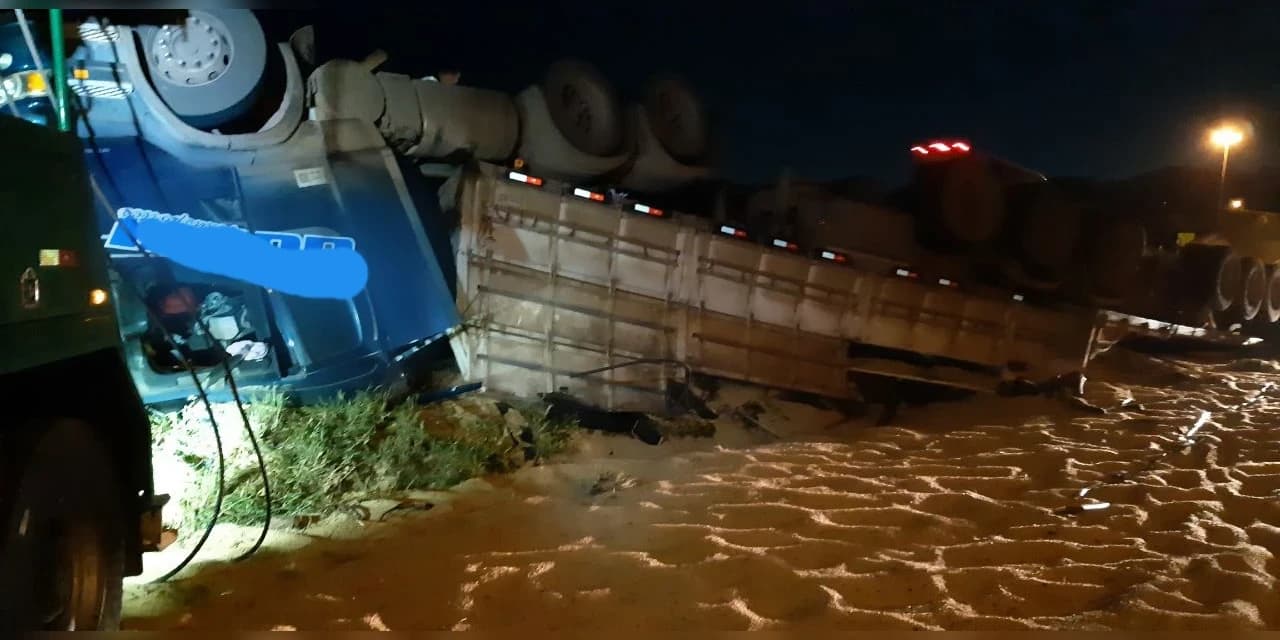 Motorista morre após tombamento de caminhão na BR 277 em Guarapuava