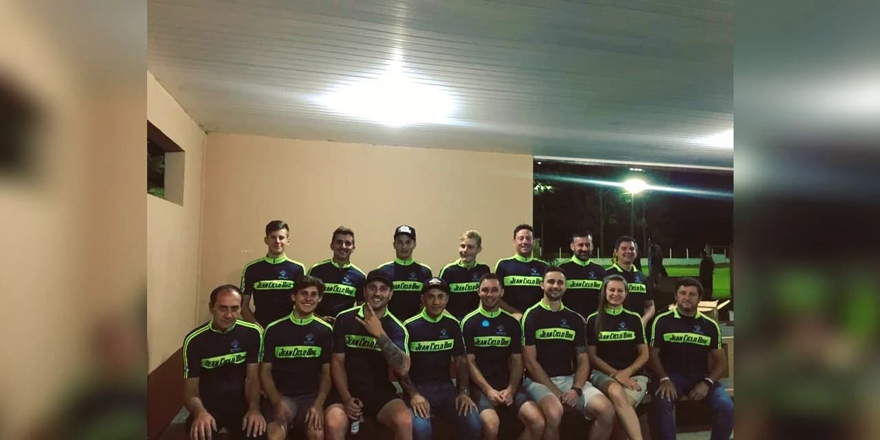 Com 12 atletas equipe Jean Ciclo Bike dá o ponta pé oficial no ano