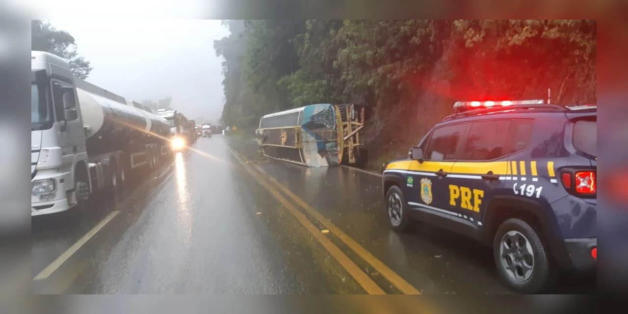 PRF atende tombamento na Serra da Esperança em Guarapuava.