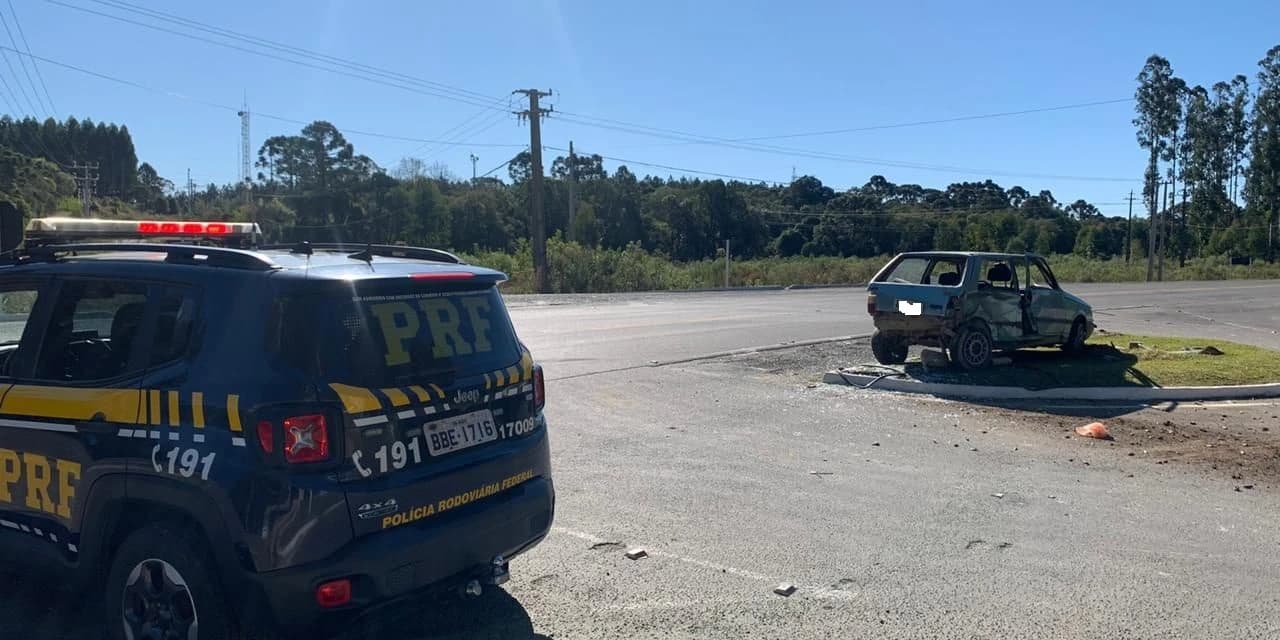 PRF atende acidente com vítima em Rio Azul