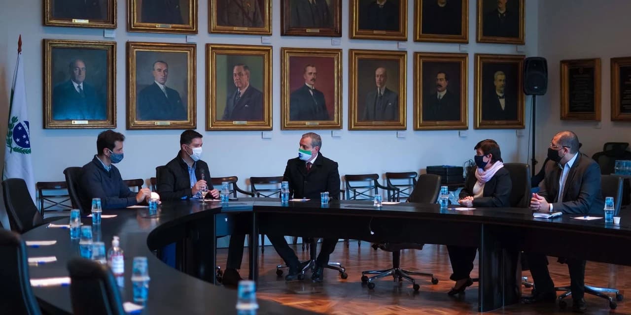 Governo instala comitê que vai definir protocolos de retorno às aulas