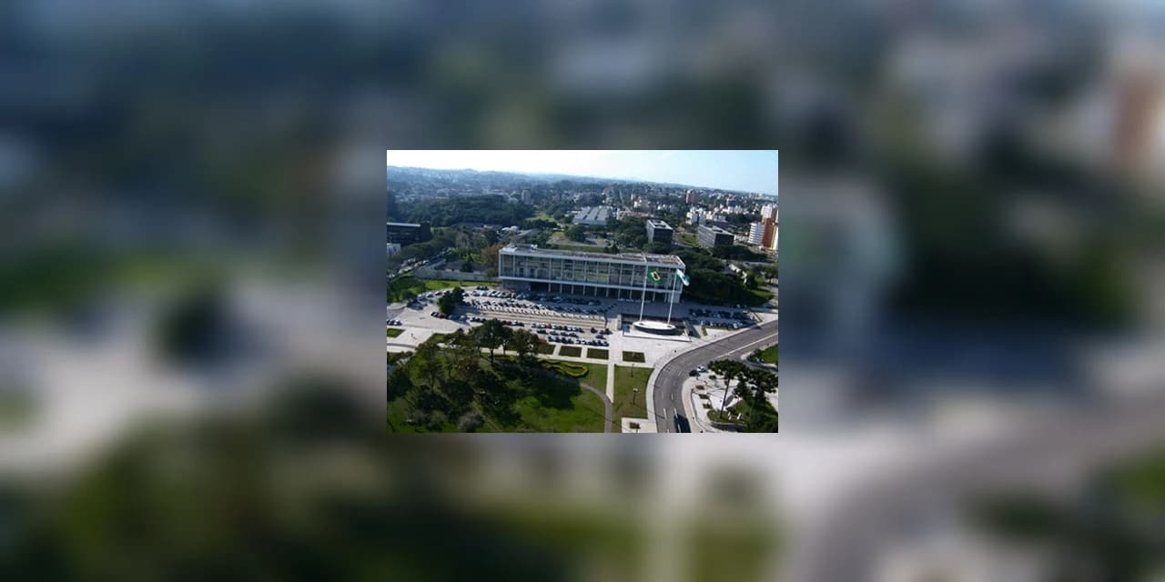 MPPR ajuíza ação e governo do Paraná deve rever decreto de flexibilização do comércio