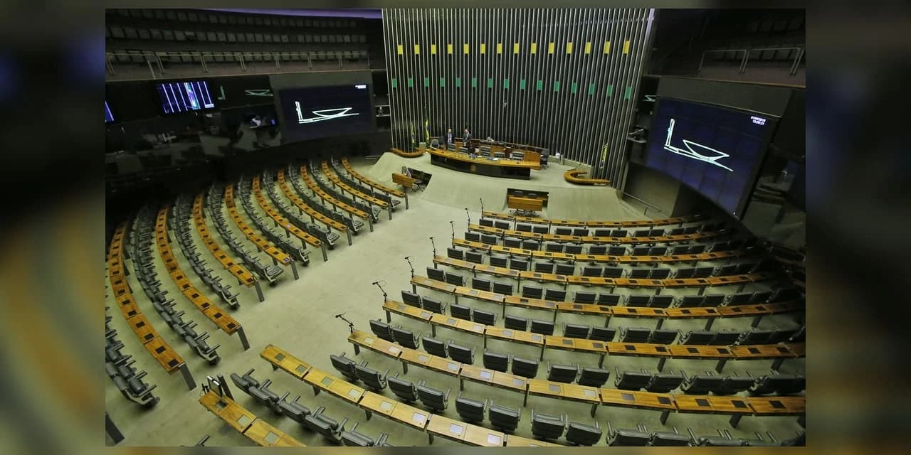 Adiamento das eleições é aprovado é primeira votação