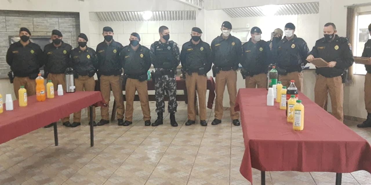 Policiais do 16º Bpm que se destacaram em suas missões são homenageados.