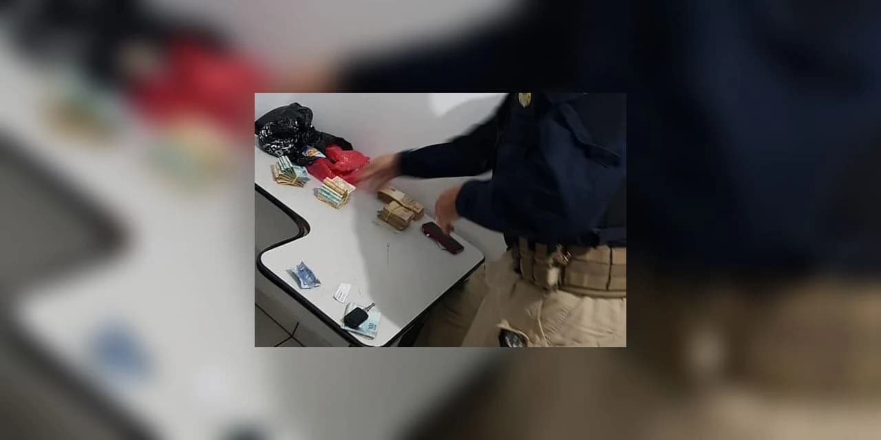 Em Prudentópolis, PRF apreende mais de 36 mil reais escondidos em fundo falso de veículo