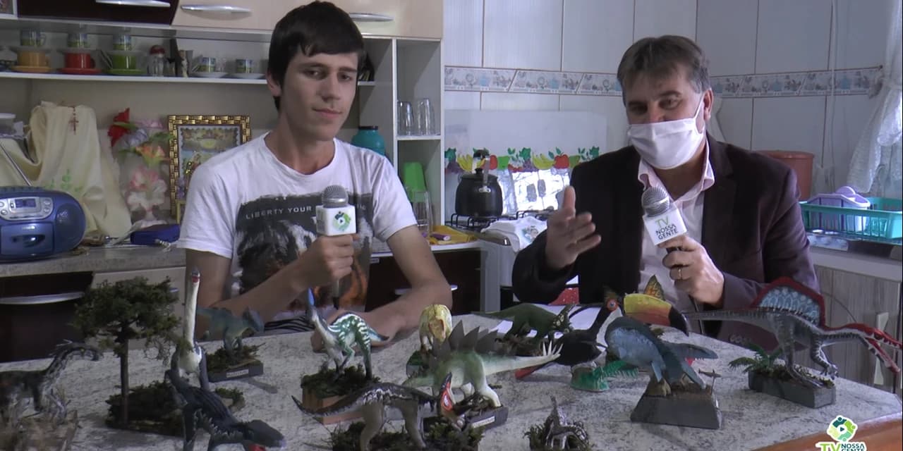TV NOSSA GENTE: Conheça o trabalho do jovem artesão de Prudentópolis que cria esculturas de animais com argila.