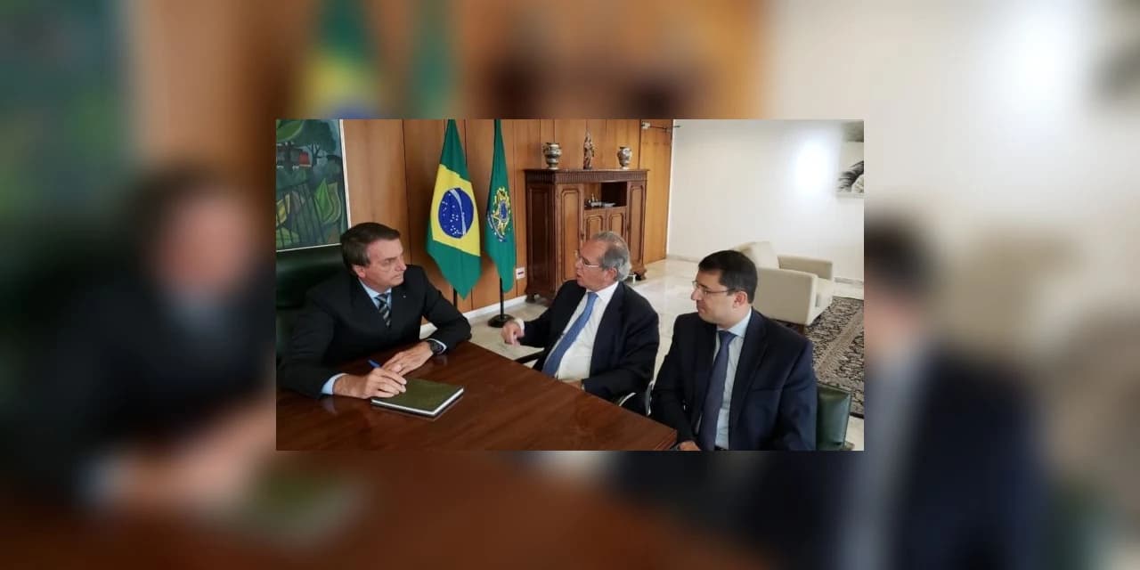 Com certificação da Anvisa, vacina será gratuita e não obrigatória, diz Bolsonaro