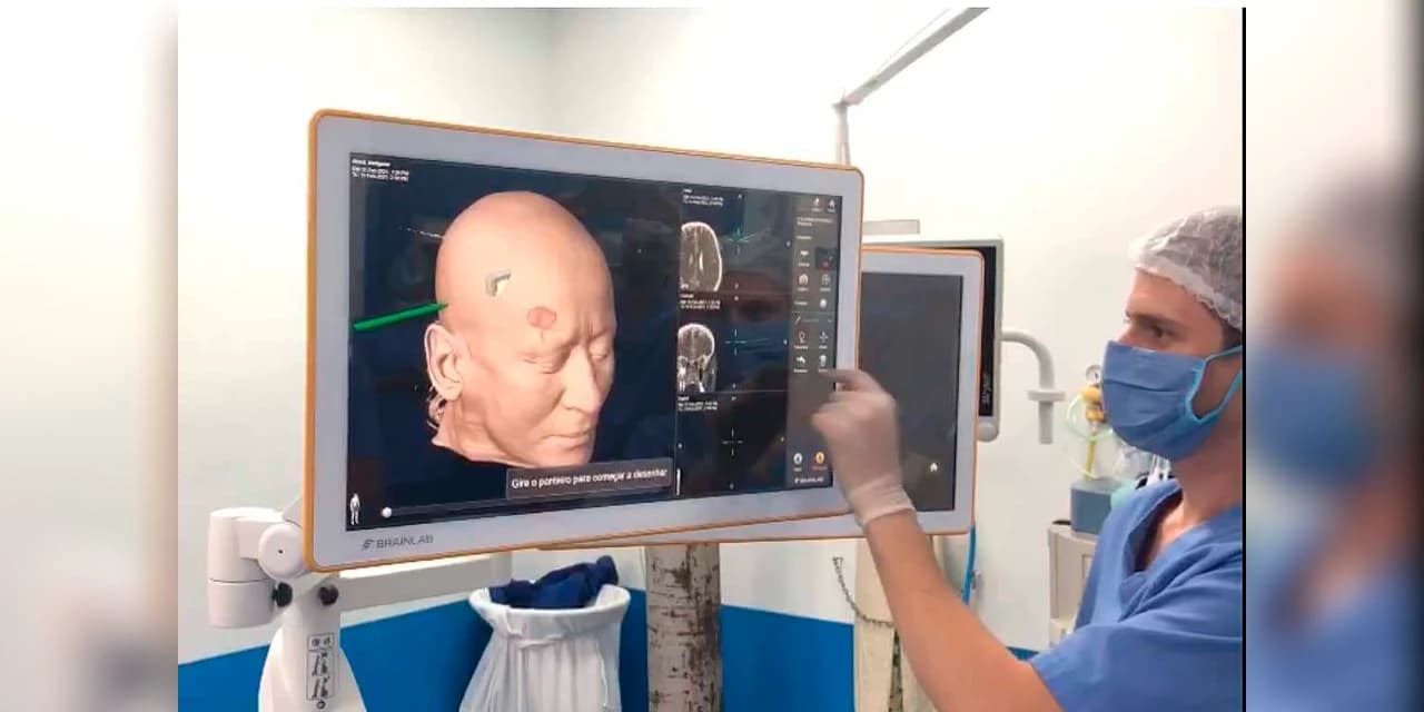Hospital do Trabalhador realiza neurocirurgia com equipamento inédito no País