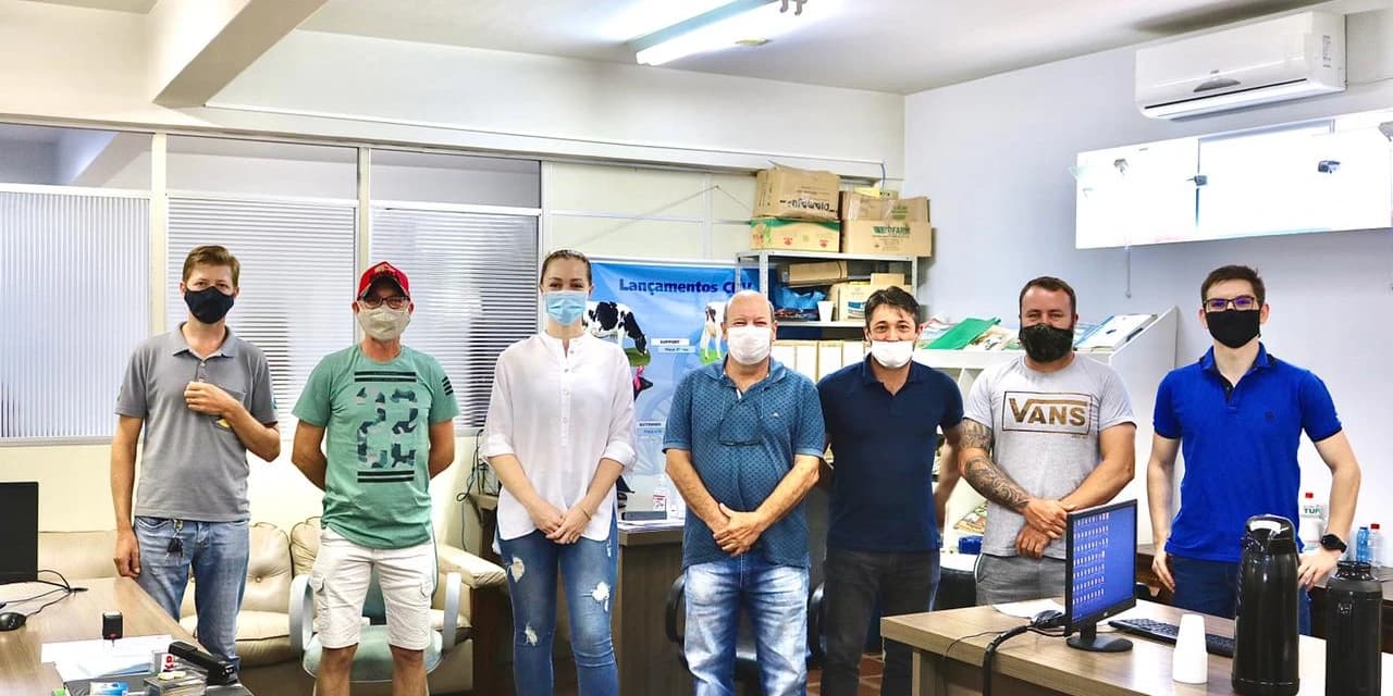 Em Prudentópolis Agricultura promove reunião com meliponicultores
