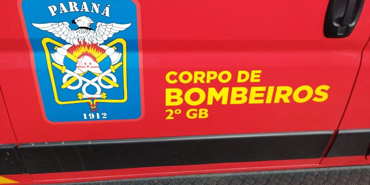Polícia Militar presta apoio ao Corpo de Bombeiros no atendimento de acidente envolvendo duas motos