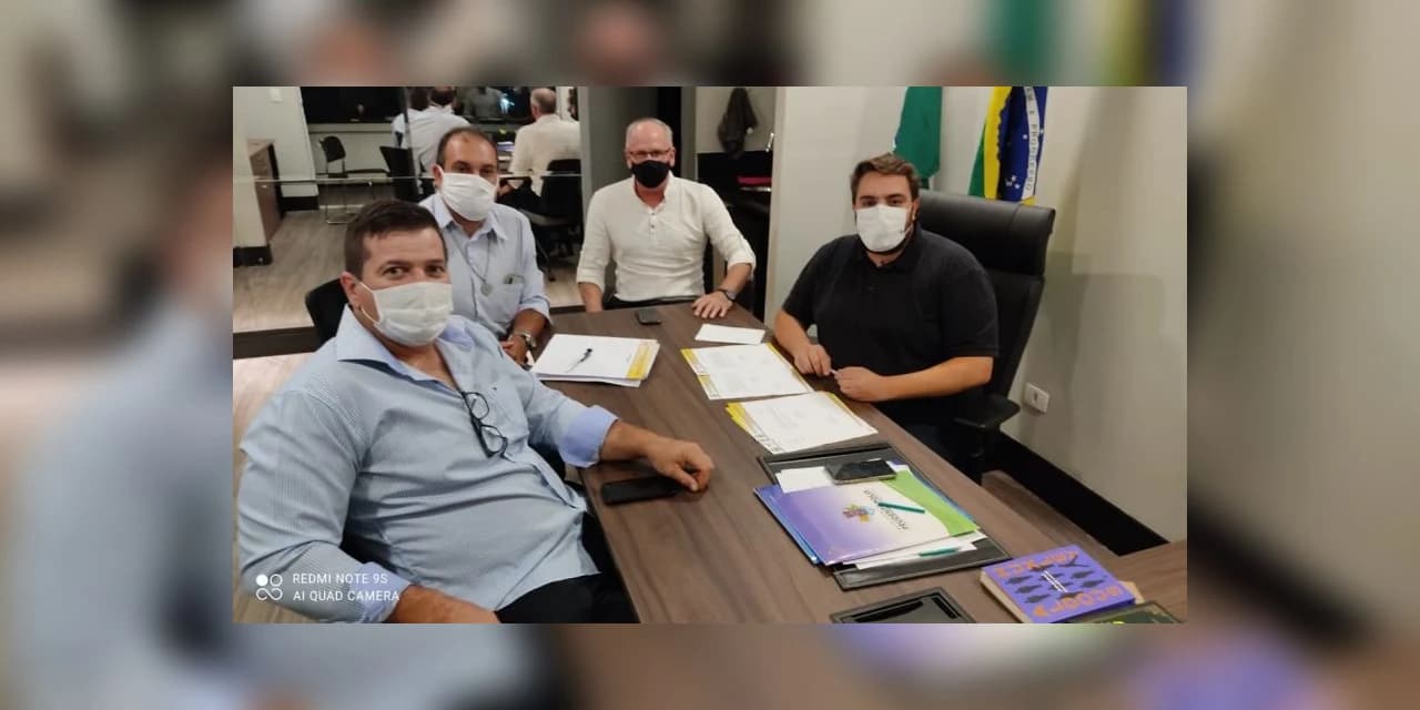 Prefeito Marcos Chiaradia cumpre agenda de trabalho em Curitiba