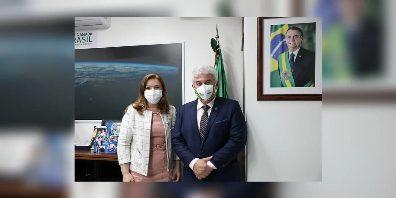 Leandre debate investimentos para vacina paranaense contra a Covid-19