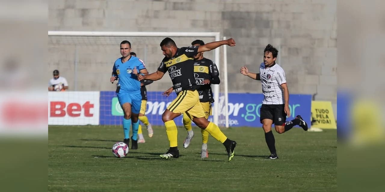 FC Cascavel abre 3 a 0, mas Joinville se recupera e empata na estreia da Série D