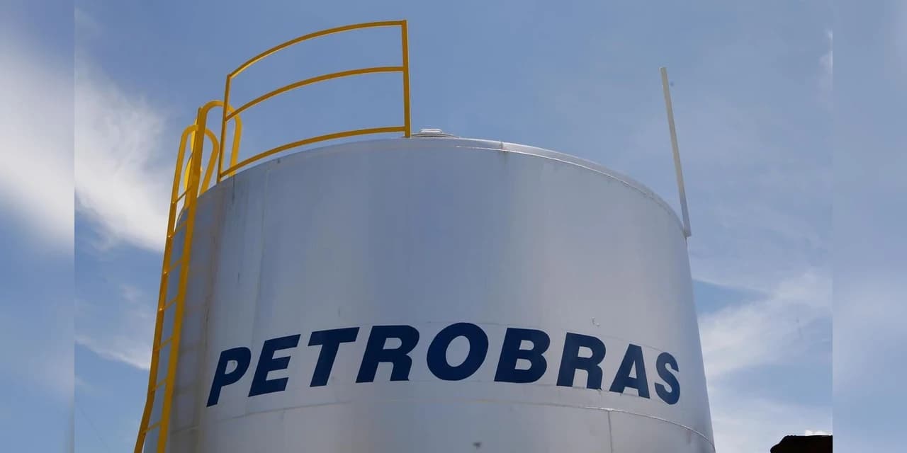 Petrobras reduz preço da gasolina em R$ 0,05 nas refinarias