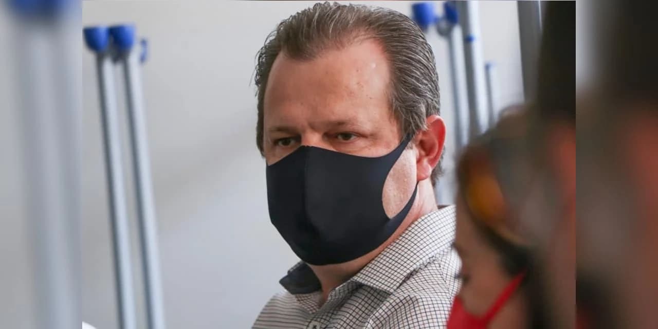 Aldo Nelson Bona está hospitalizado com Covid-19