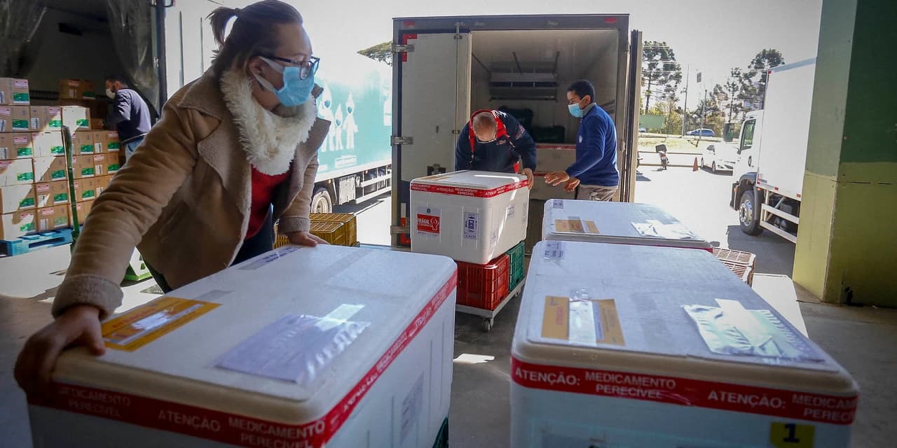 Ministério da Saúde confirma novo lote com 332,9 mil vacinas contra a Covid-19 ao Paraná