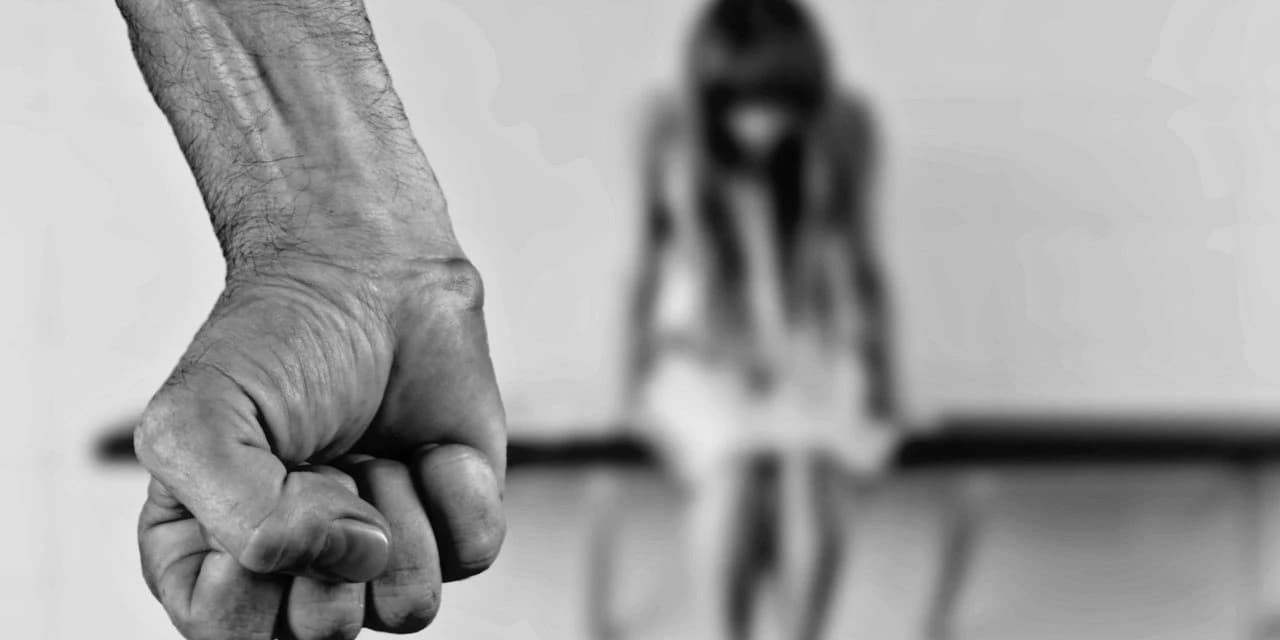 Em Guarapuava pai agride a filha de 12 anos por ela ter tirado notas baixas na escola