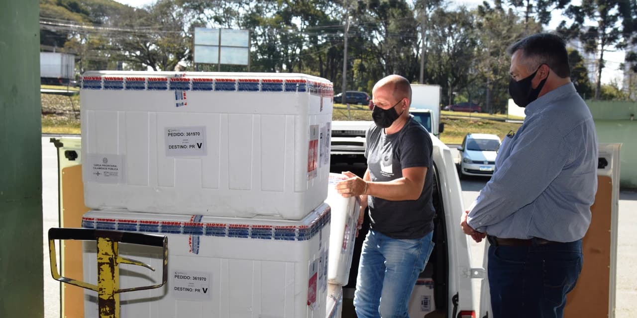 Mais 67,6 mil vacinas contra a Covid-19 chegam ao Paraná