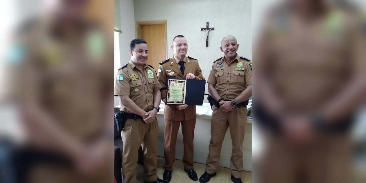 Comandante do 16° BPM recebe a Medalha Coronel Sarmento, maior honraria concedida na Polícia Militar do Paraná