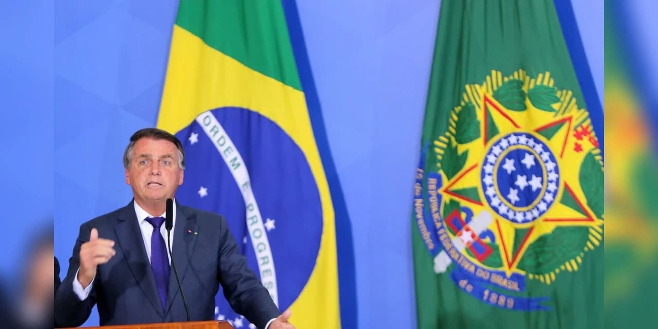 Bolsonaro pede liberação de rodovias aos caminhoneiros