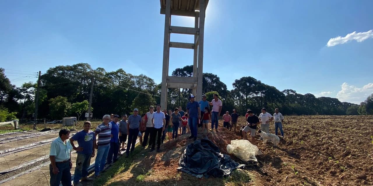 Prefeito de Imbituva entrega poço artesiano para 50 famílias, na Comunidade do Jararaca