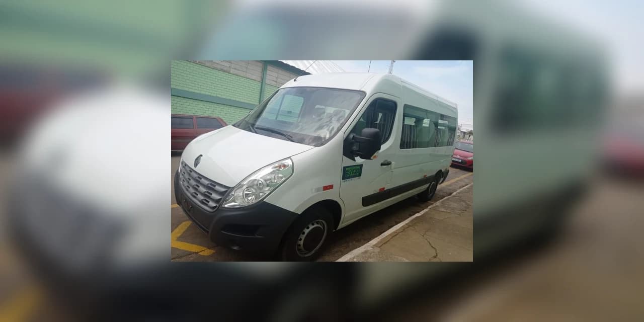 Secretaria de Educação de Ipiranga adquire novo veículo para transporte de passageiros
