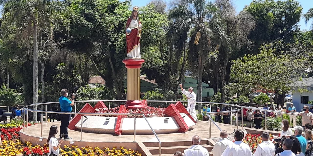 Ivaí celebra 100 anos da Paróquia e inaugura imagem do padroeiro Cristo Rei