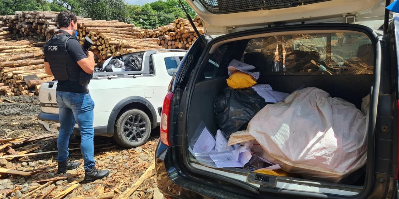 Polícia Civil incinera 600 quilos de drogas em Irati