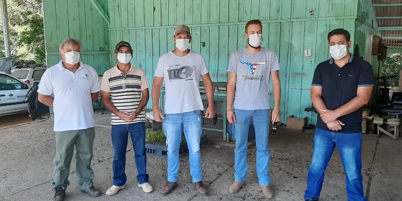 Secretaria Municipal de Agricultura e Pecuária de Pinhão visita Viveiro Florestal, em Guarapuava
