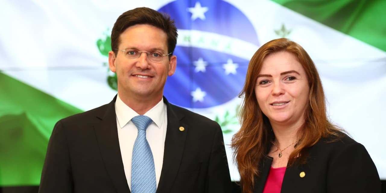 Leandre debate recursos para assistência social com ministro da Cidadania
