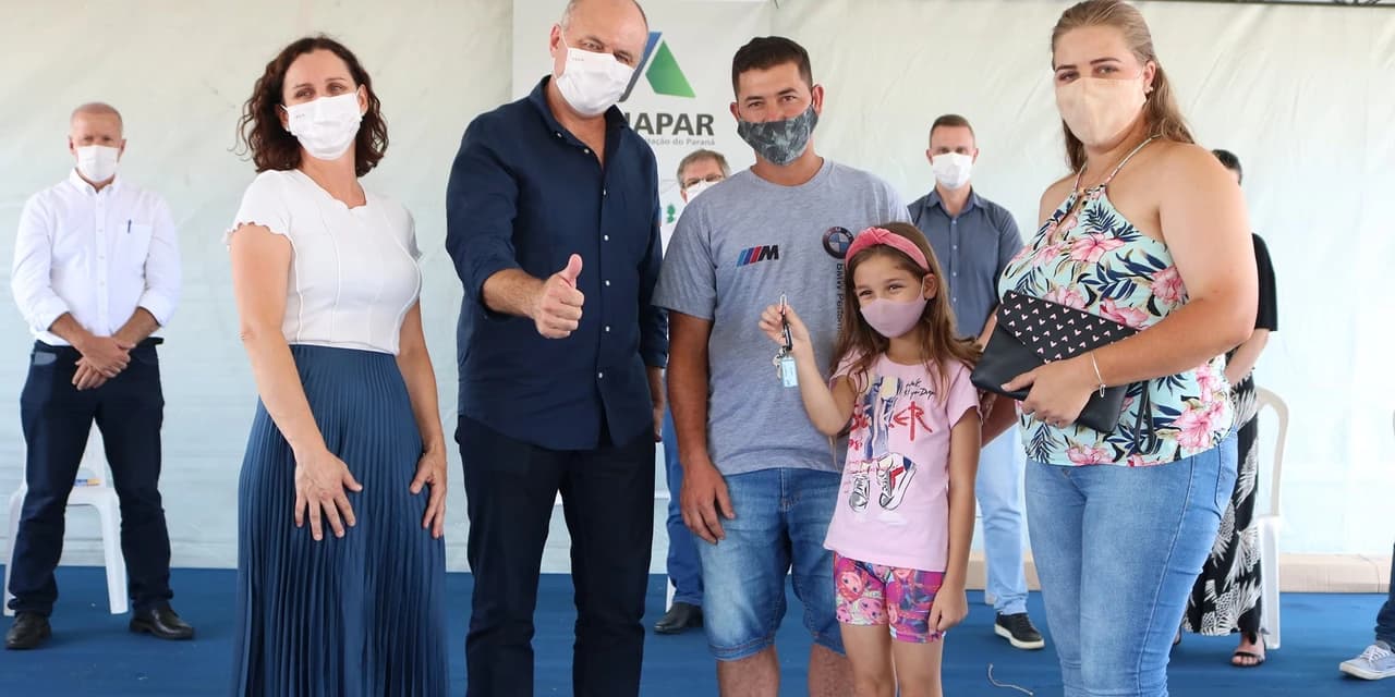 TV NOSSA GENTE: Na semana do Natal prefeitura e governo do estado realizam o sonho da casa própria para 90 famílias. Assista o vídeo!