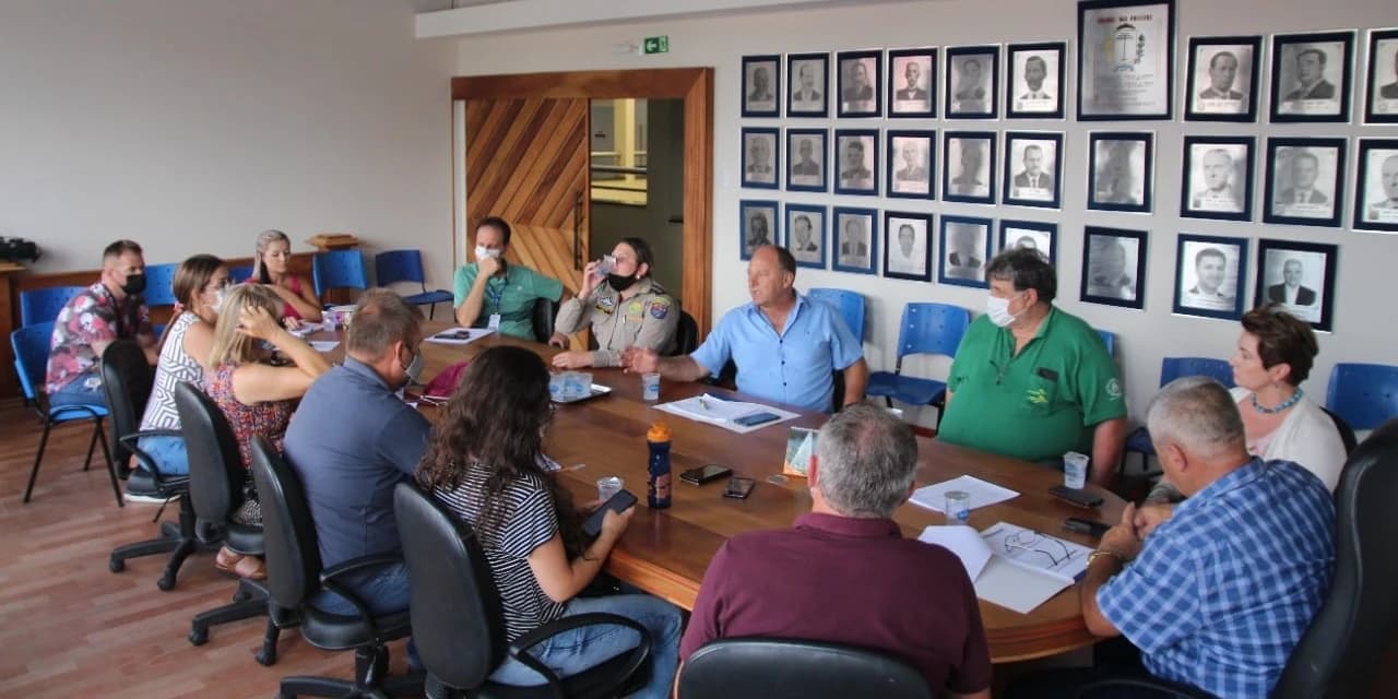 Irati busca apoio do Governo do Estado para ajudar agricultores atingidos pelo granizo e estiagem