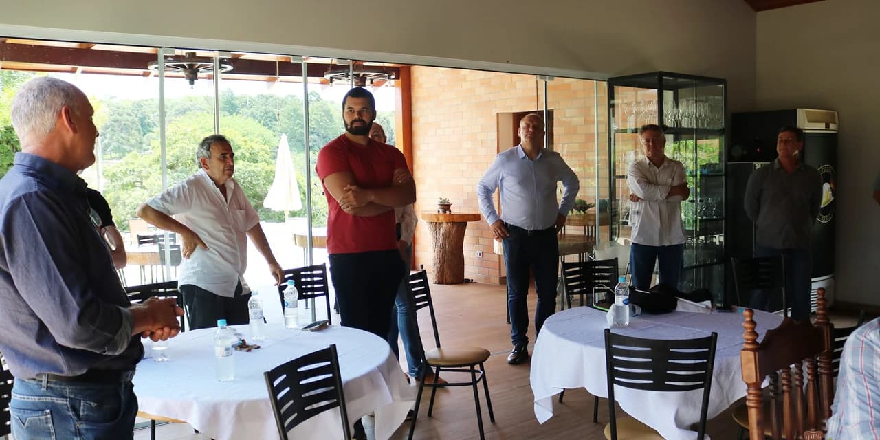 Comitiva do Ministério da Agricultura visita Prudentópolis para analisar danos causados pela estiagem