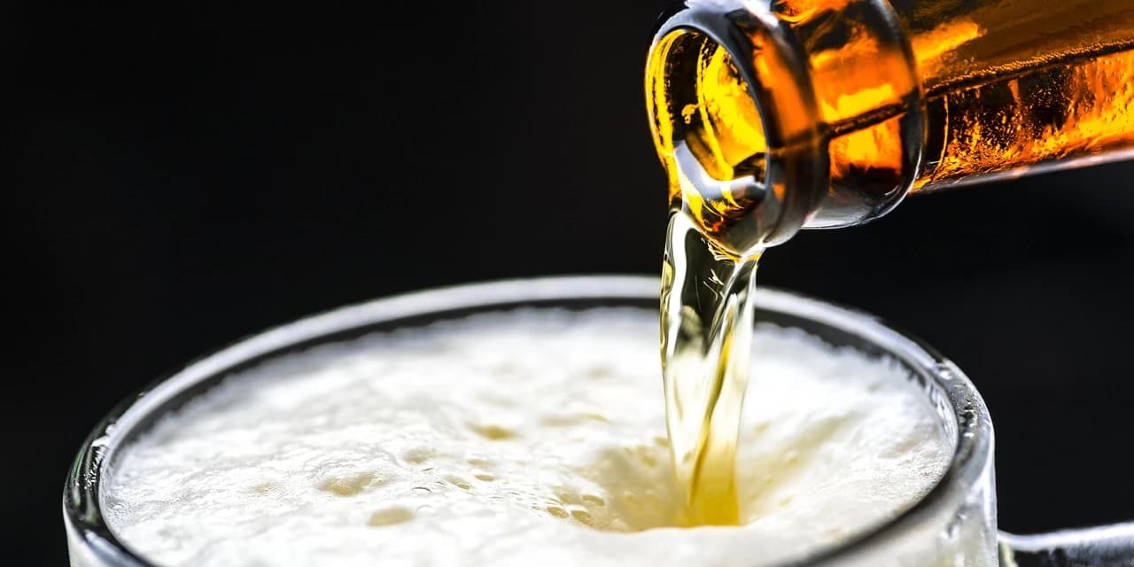Em Guarapuava homem consome R$ 42,00 reais em cerveja e ameaça proprietário com uma faca