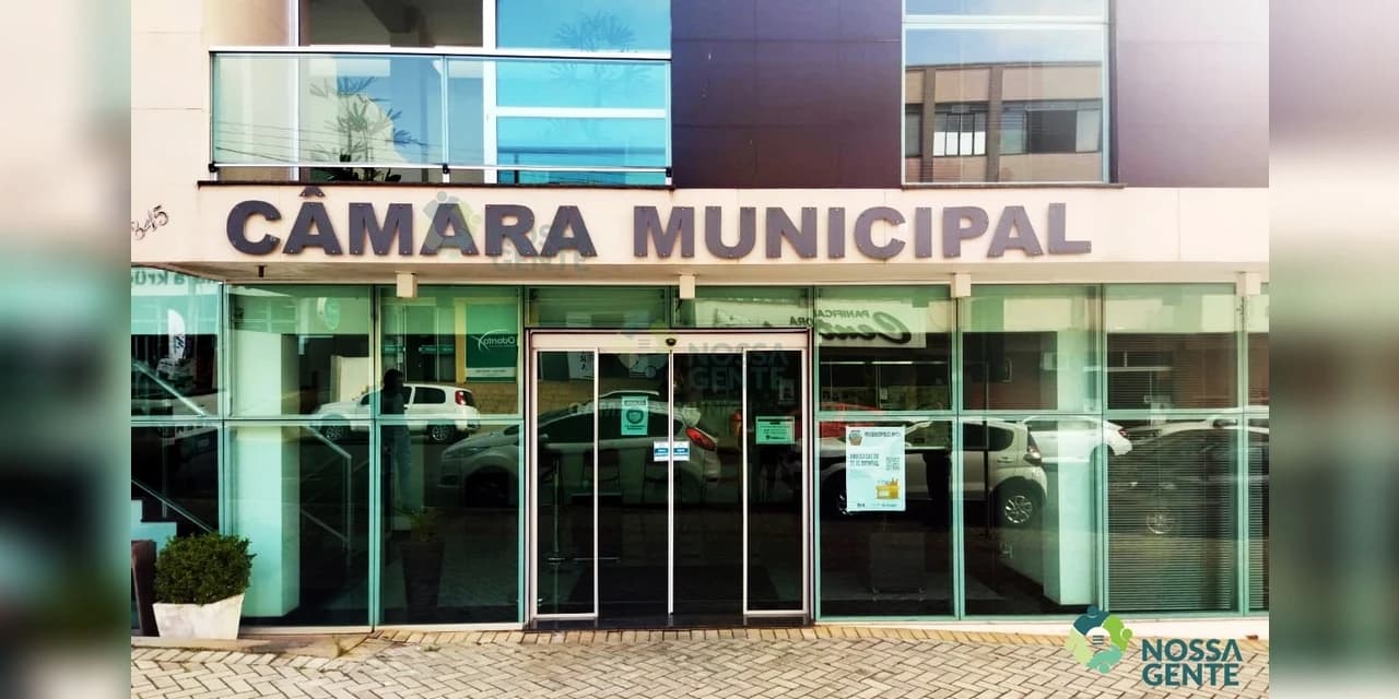 Esclarecimento sobre acesso ao público no prédio da Câmara Municipal